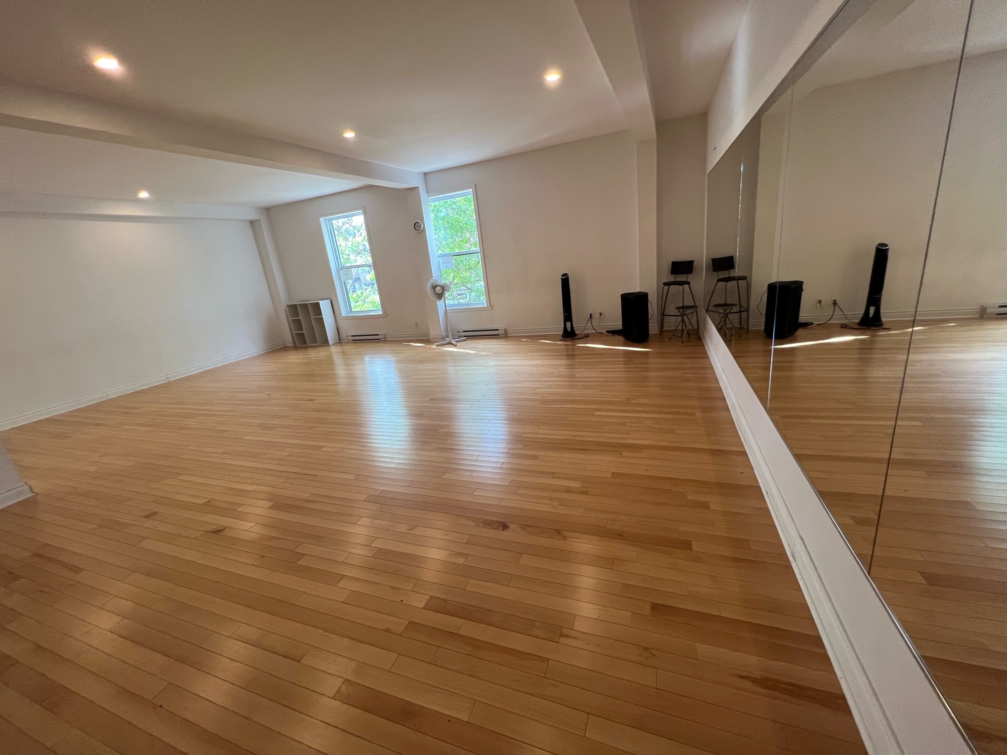 Studio B for rent, Dance studio rental, dance class room for rent